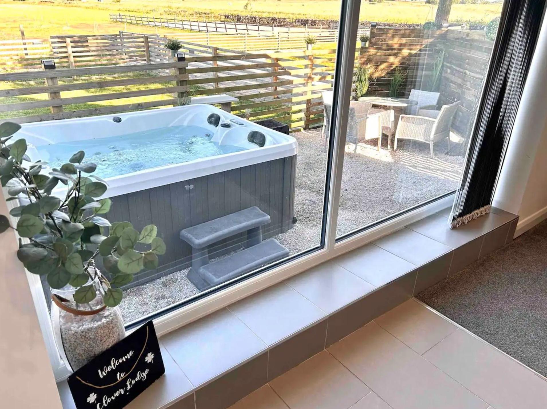 Clover Lodge Chesterfield Extérieur photo